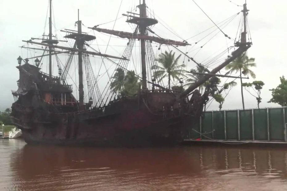 Jack Sparrow'S Boat: The Black Pearl In Hawaii - Youtube